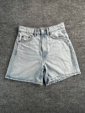 Zara High Rise Denim Shorts Women's US 2 Light Wash Mom Jean Shorts